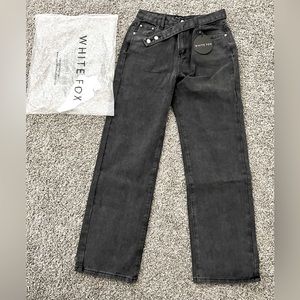 NEW White Fox Boutique Black Acid Wash denim jeans | boyfriend type | Size M